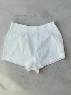 NWT Urban Outfitters Ivory Textured Cotton Elastic High-Waist Shorts Size Small